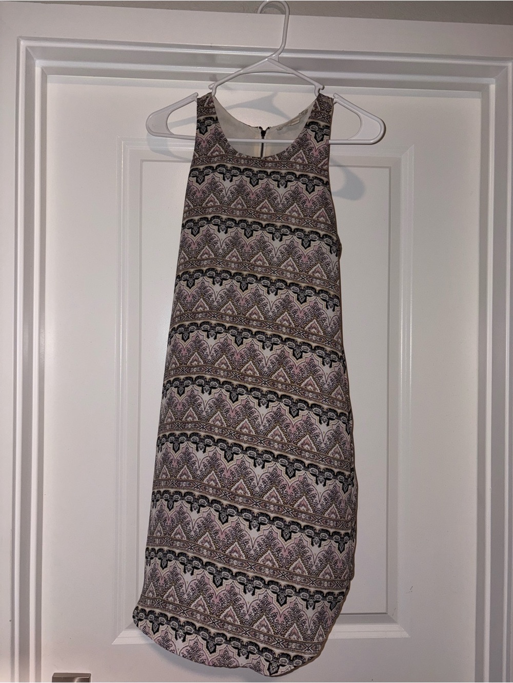 Pink Republic Pink and Black Patterned Sleeveless Shift Dress